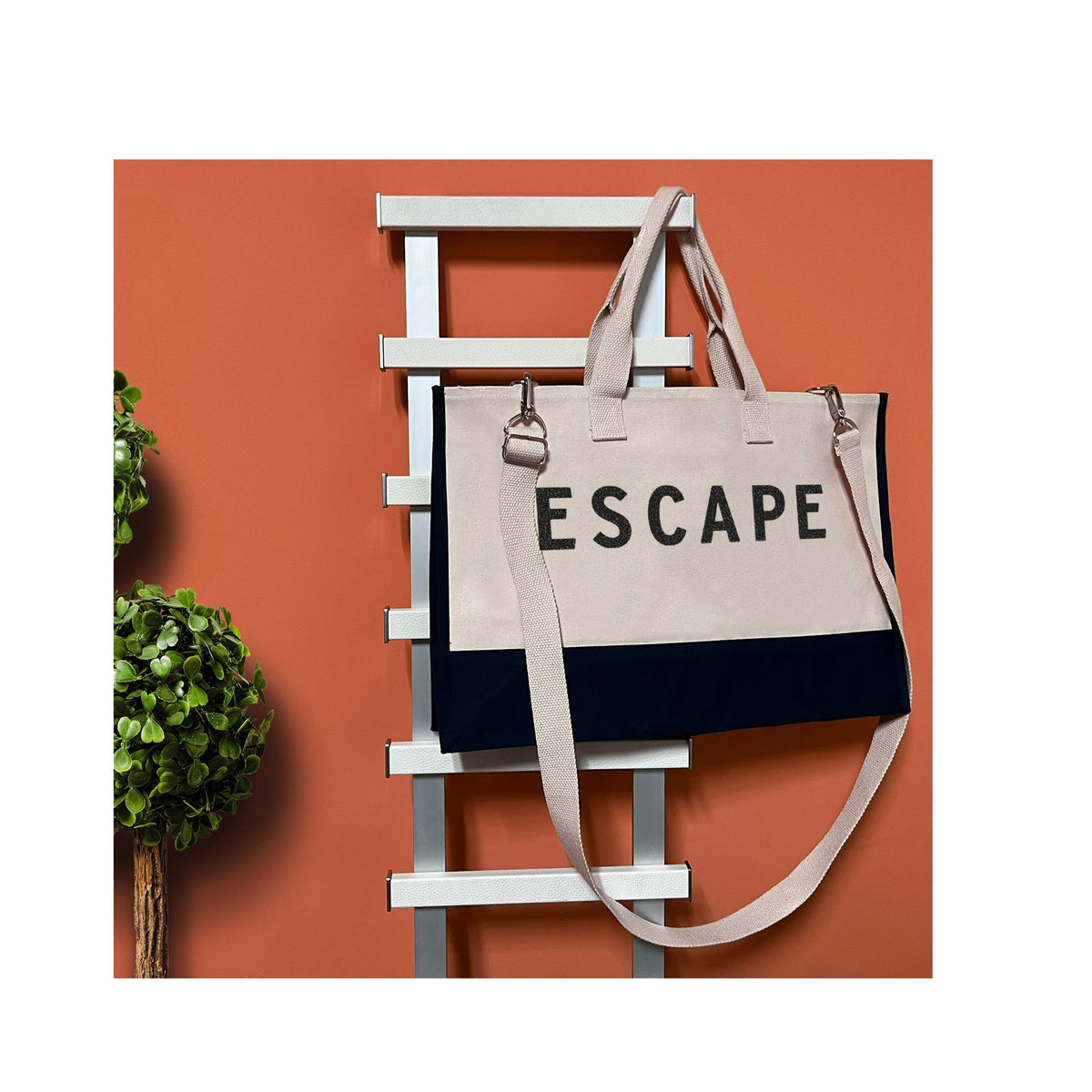 バッグ Scoop and Escape Large Tote Scoop and Escape Large Tote pink 新品未開封