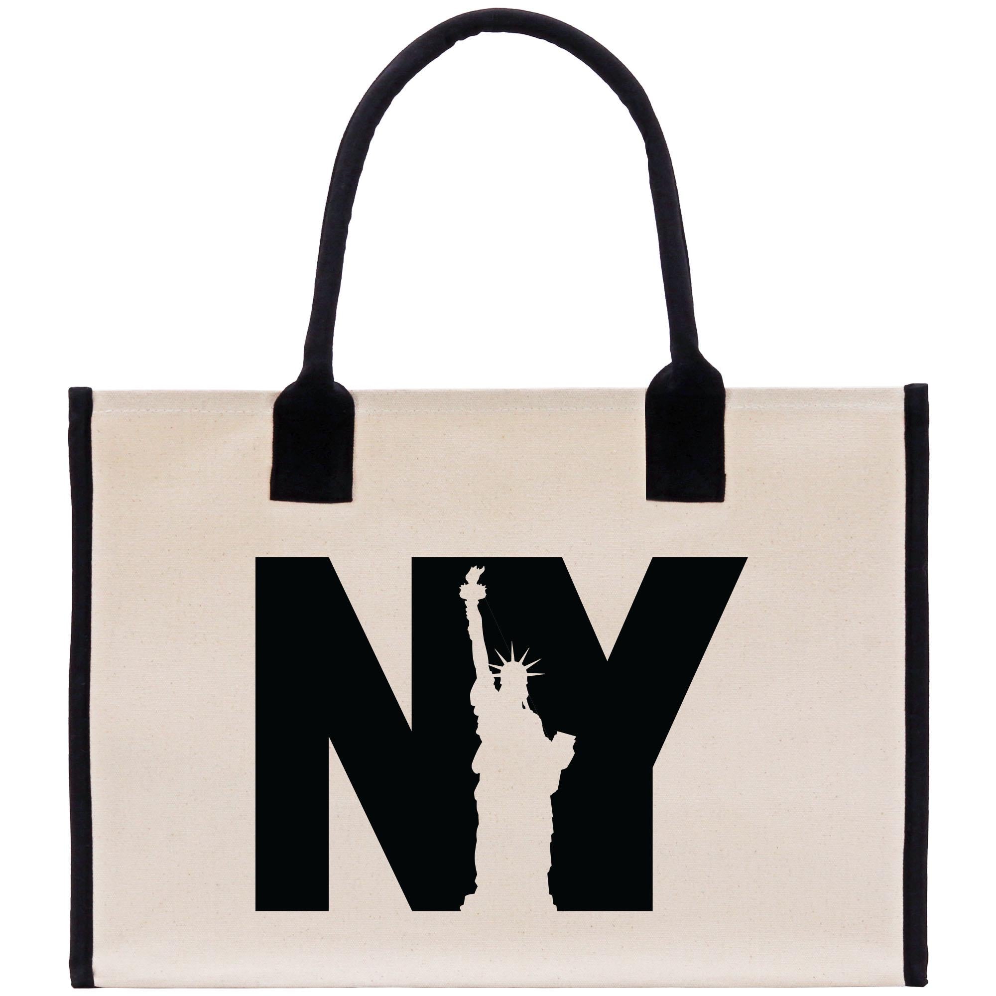 a new york bag with the statue of liberty on it
