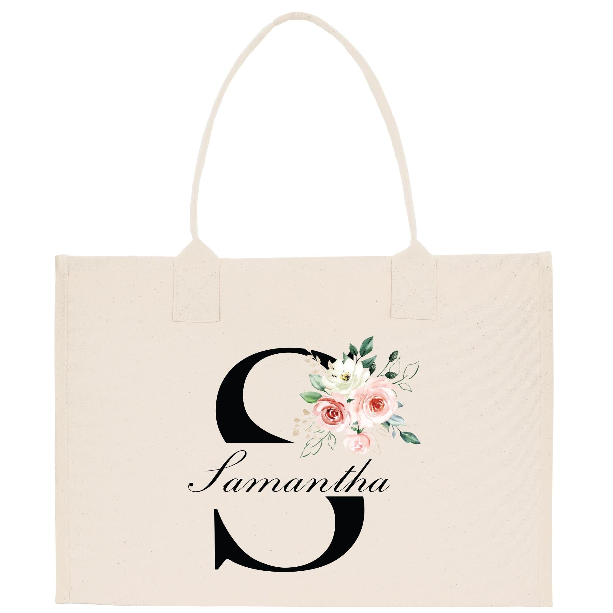 a white bag with the letter g on it