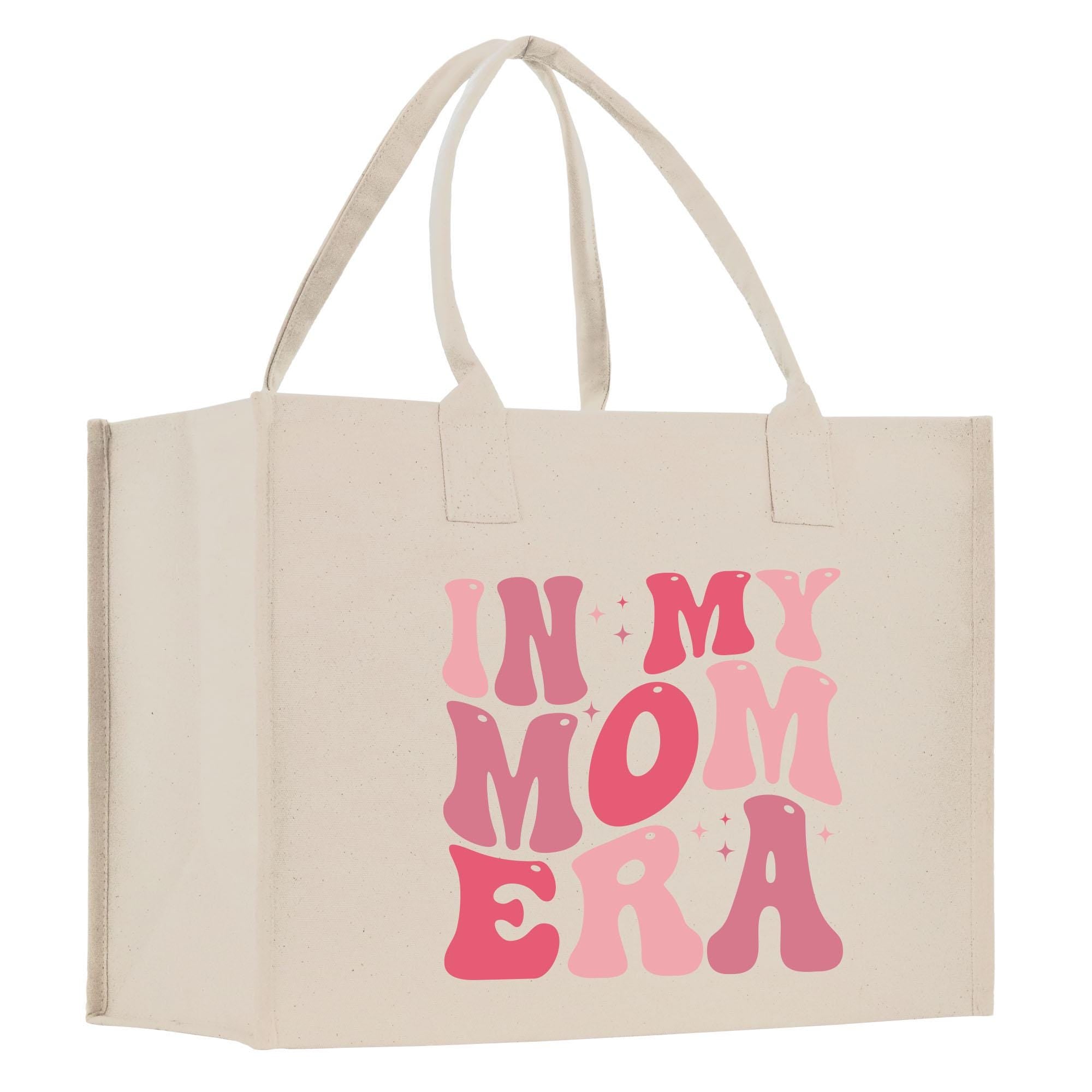 a bag with the words in my mom era printed on it