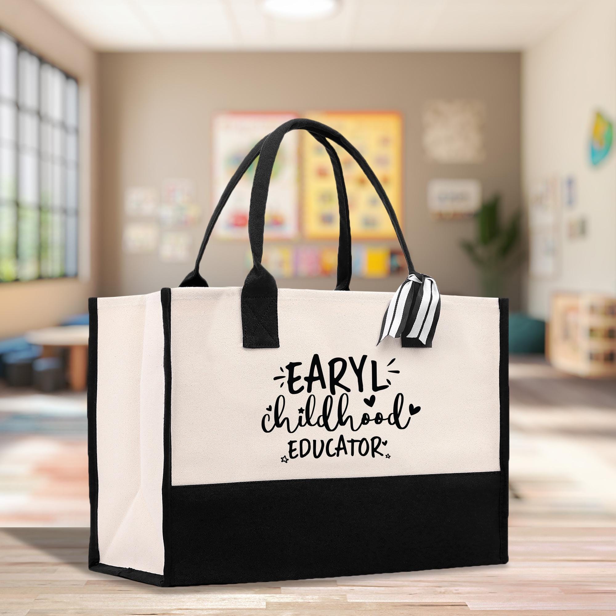 a black and white bag with the words early childhood educator on it