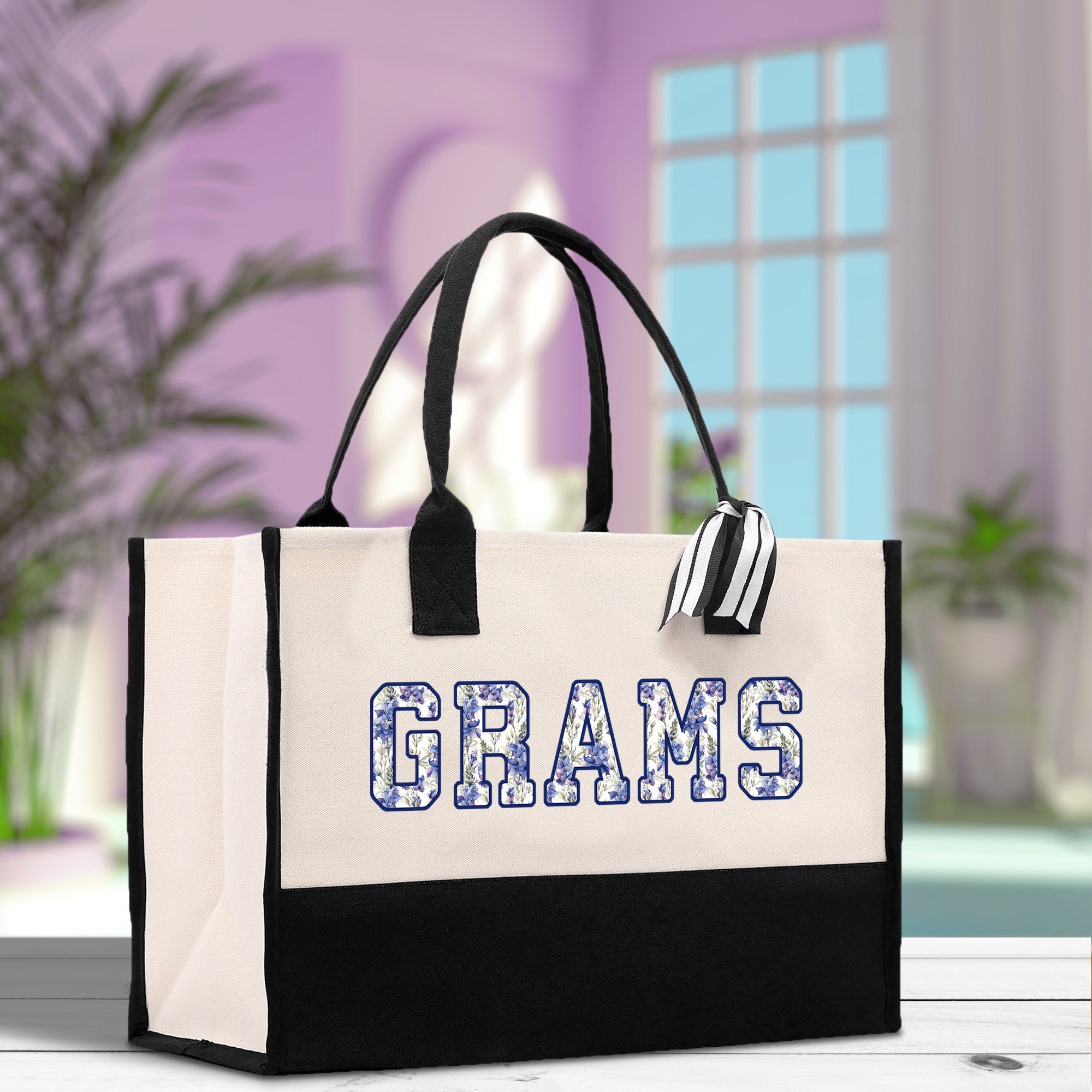 a bag with the word grams printed on it